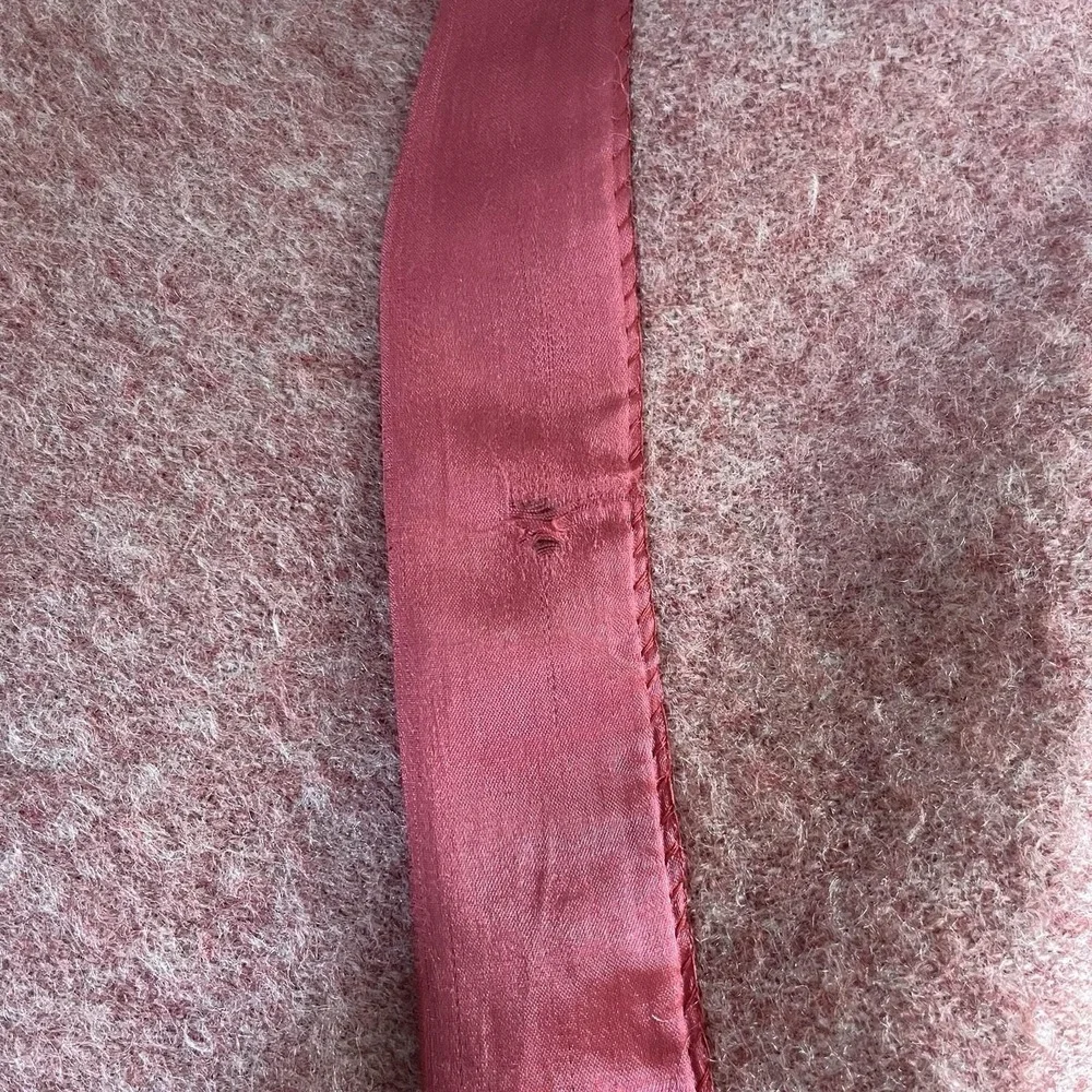 Vintage Kenwood Rose Pink Wool Blanket‎ With Satin Trim 66x80